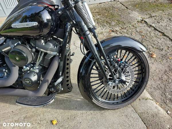 Harley-Davidson Softail Low Rider - 24