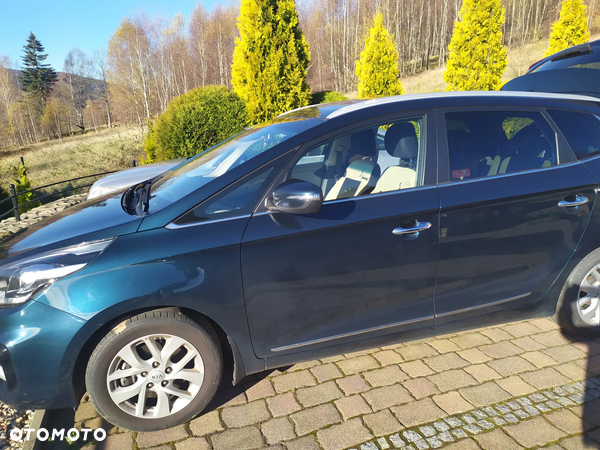 Kia Carens 1.6 GDI L - 4