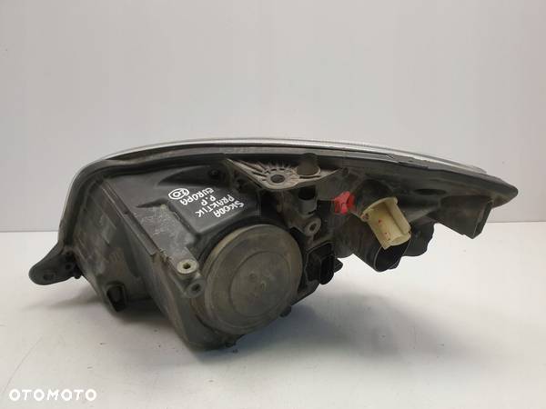 Skoda Praktik PRZEDNIA LAMPA PRAWA prawy przód EUR - 7