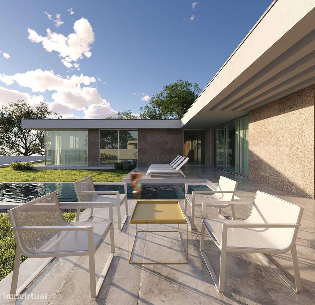 Terreno de 700m2 c/ Ruina - Grande imagem: 3/54