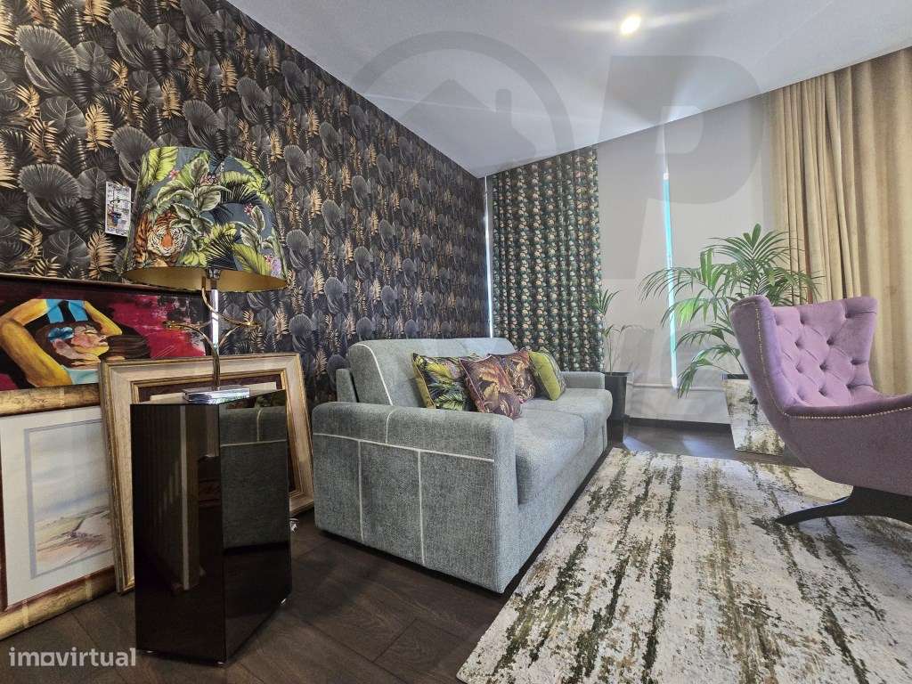 Loja - centro de Paredes - 116.000€ - Grande imagem: 2/23