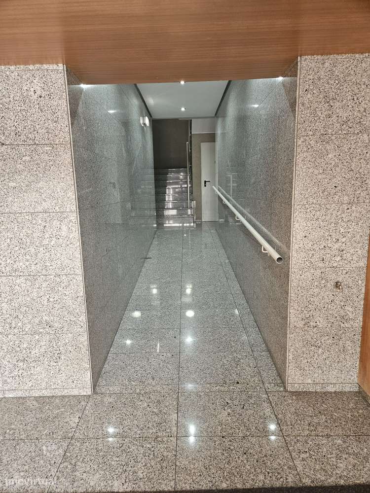 Fabuloso Apartamento T2 em Ermesinde-0