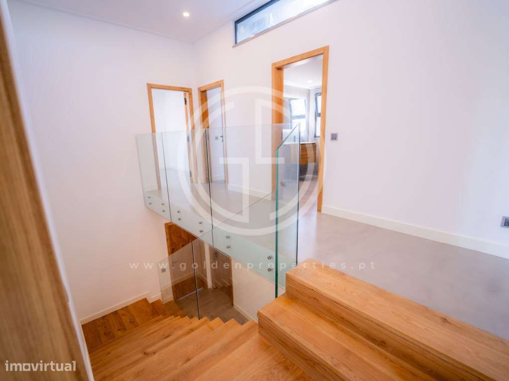 Invista na sua casa de sonho! Moradia T5 em Quarteira, perto da Pra...-42