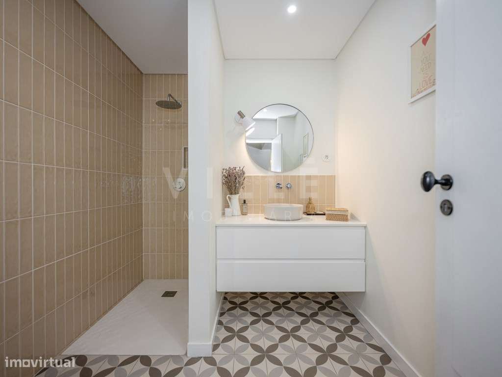 Moradia Independente T5 renovada em 2025 | 1450m2 de terreno | Prai...-12