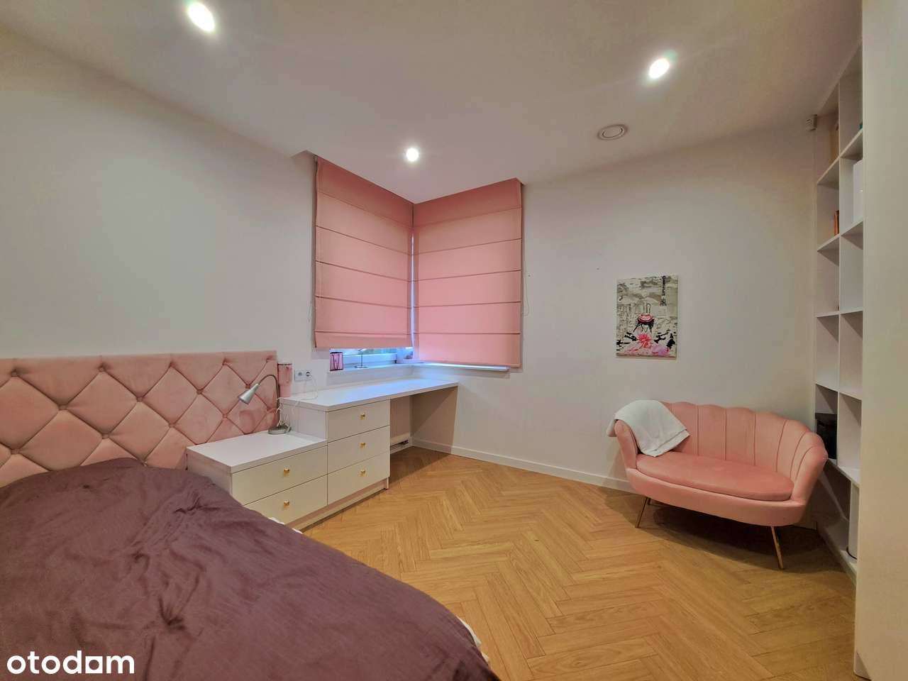 Luksusowy dom na sprzedaż w spokojnej okolicy.-8