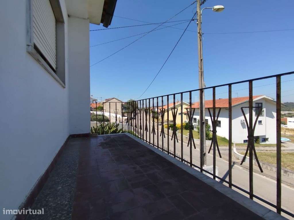 Moradia Isolada com terreno, situada em Torre de Vilela, Coimbra - Grande imagem: 3/13