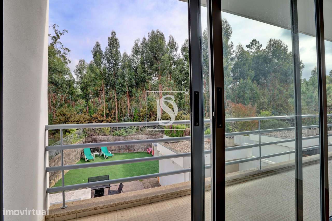 Moradia T3 com espaço exterior e garagem - Nogueira - Maia-29