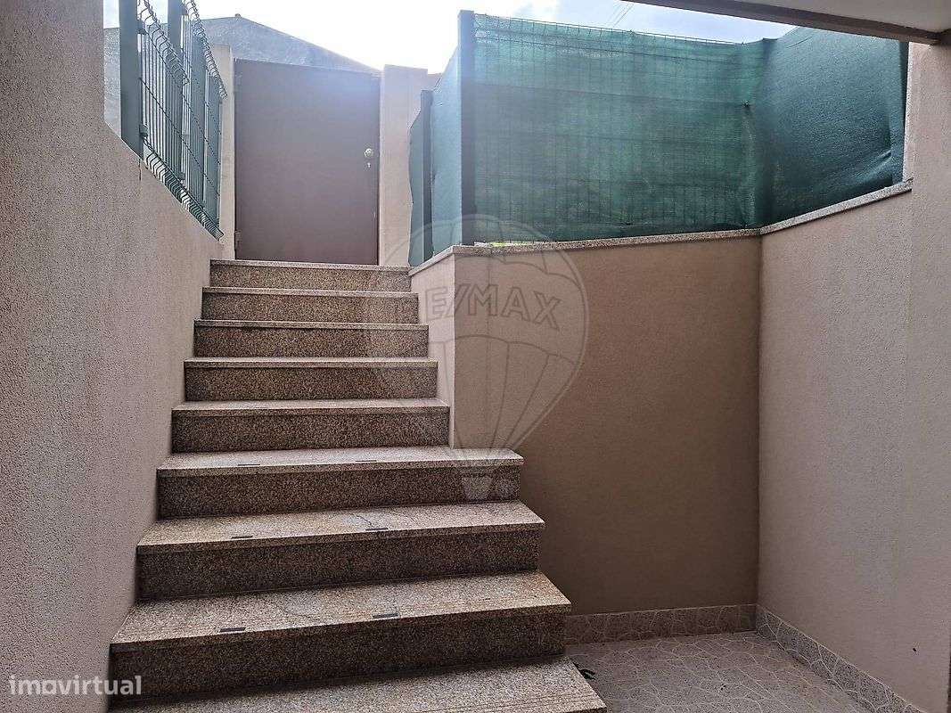 Moradia T5 para venda - Grande imagem: 5/14