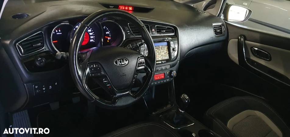 Kia Ceed 1.6 CRDi Platinum Edition - 12