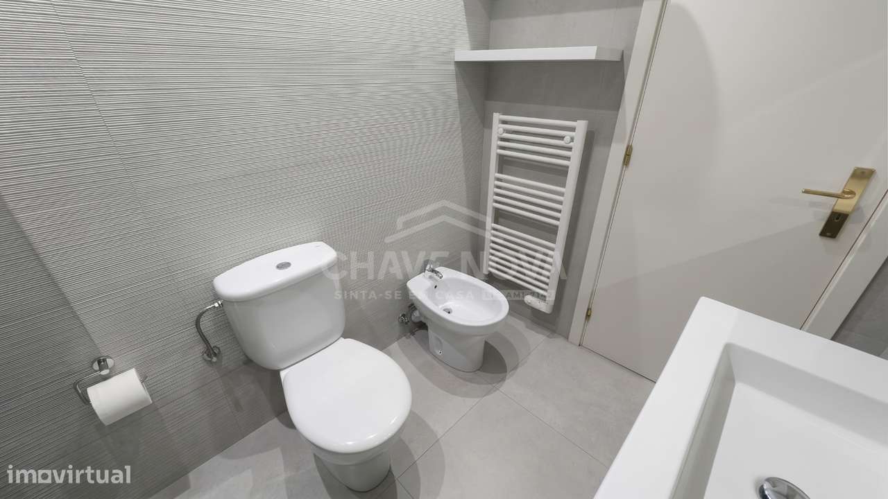 T1+1 Renovado c/ Terraço (70m2) e Lugar de Garagem em Valadares-24
