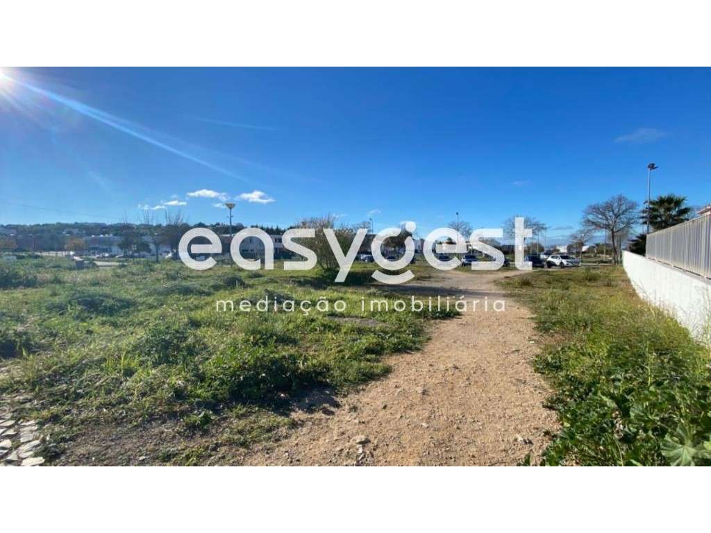 Excelente Terreno Urbano com área de construção de 1604 m2 em Loulé - Grande imagem: 4/12