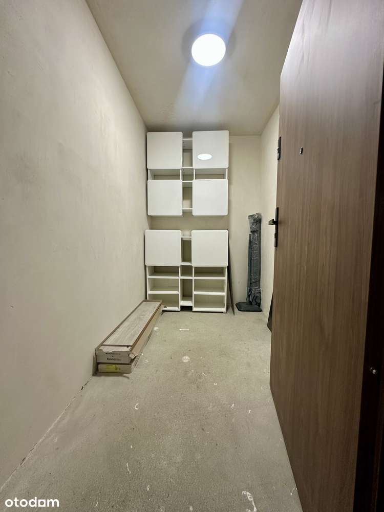 Apartament z miejscem parkingowy oraz pomieszczeniem gospodarczym-12