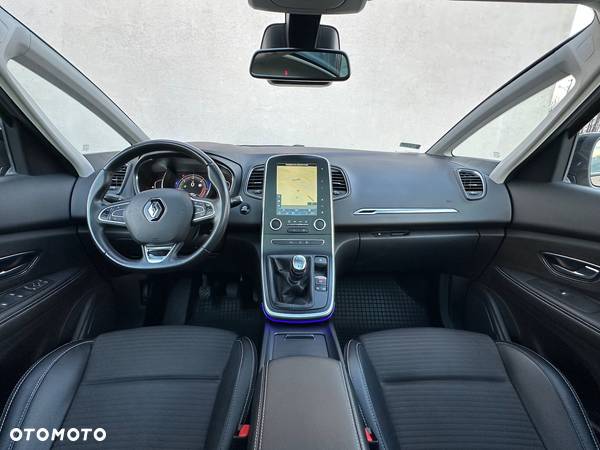 Renault Scenic - 18