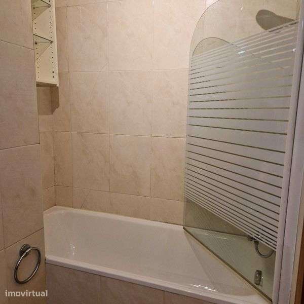 T1 Paranhos / Jardim Arca Agua - Mobilado - Lugar Garagem - Grande imagem: 5/12