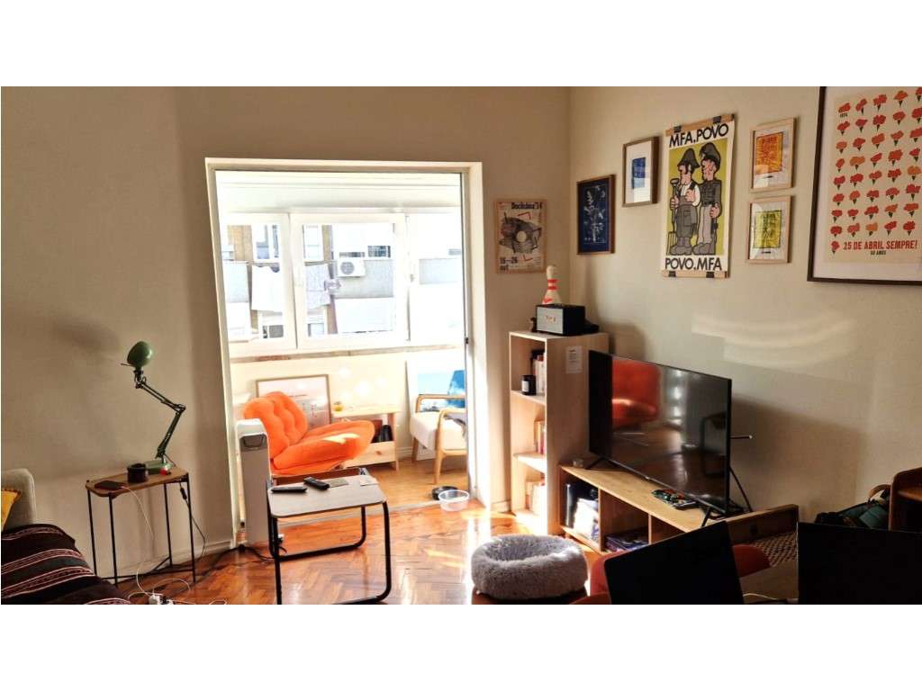 T1 em Santa Engrácia - São Vicente - Apartamento com Parqueamento e...-10