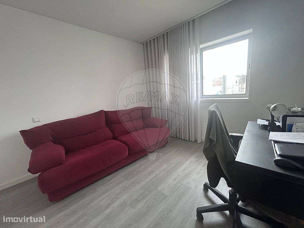 Moradia T2 para venda-9