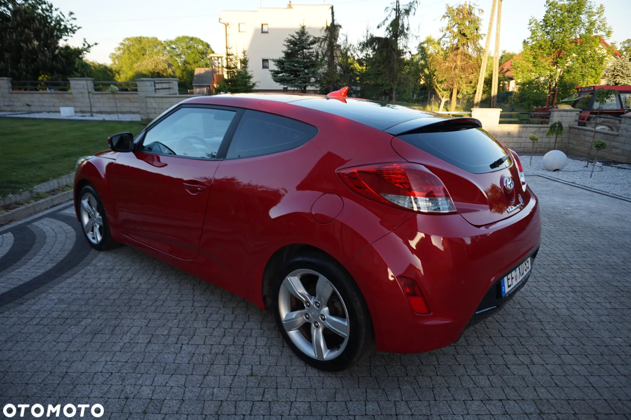 Hyundai Veloster - 10