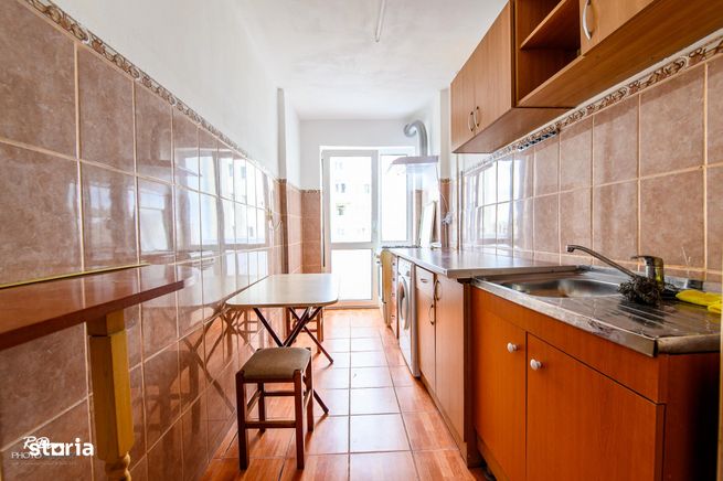 Apartament cu priveliste spre apus , 2 camere, zona Minerva-3