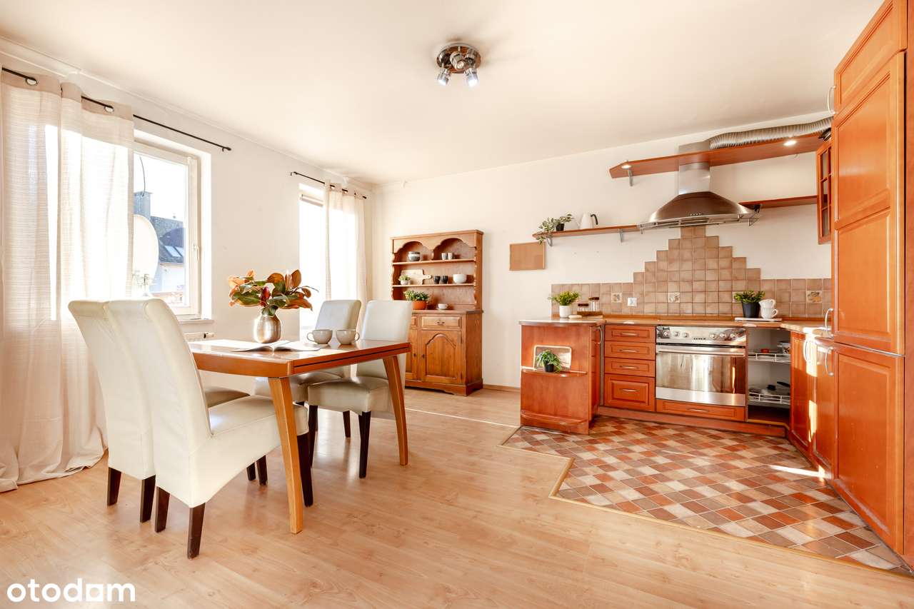 Poniżej 8tyś za m2!!! | 2 poziomy | 3 sypialnie | Balkon | Hłaski-8