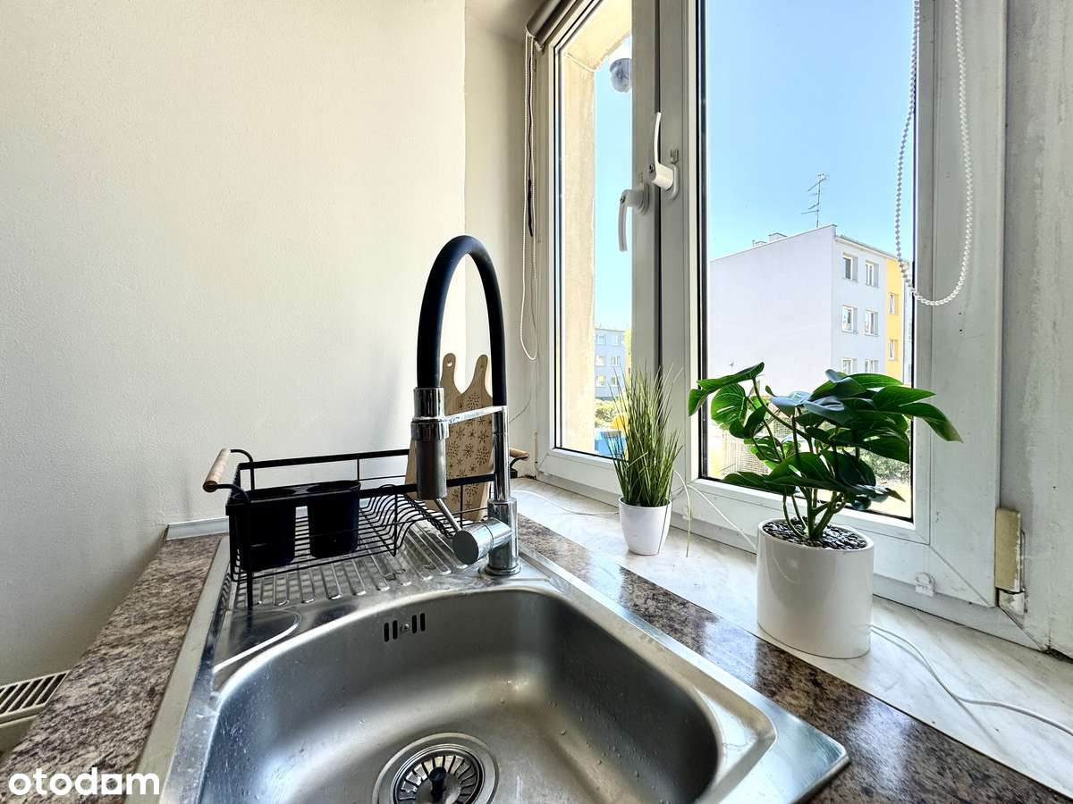 2 - pokojowe mieszkanie w Oleśnicy z dużą piwnicą!-11