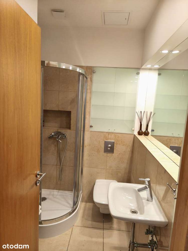 Mieszkanie z kominkiem, piwnicą i parkingiem w sercu Powiśla-5