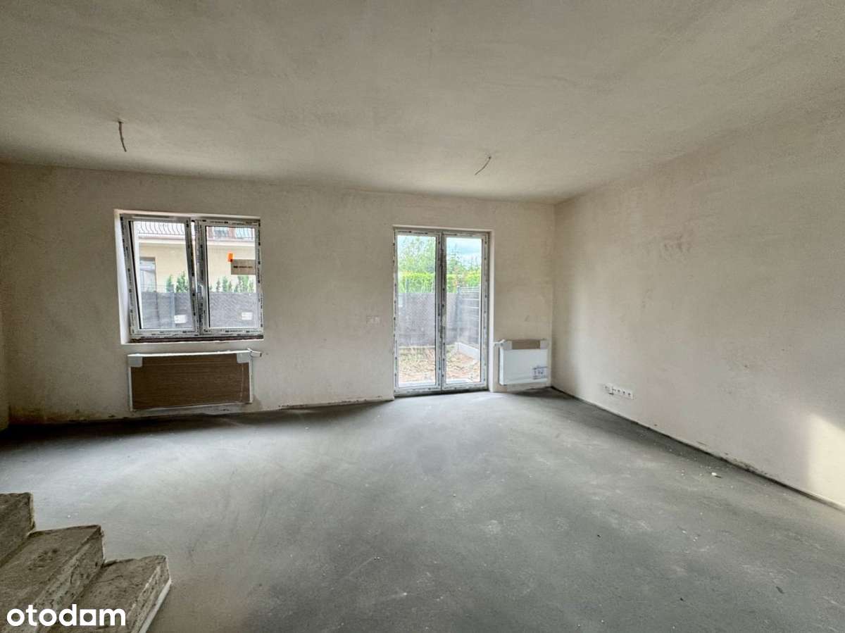 Nowoczesne segmenty z ogródkiem, bez PCC, dla rodziny, stacja SKM-7