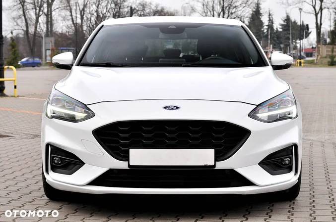 Ford Focus 1.5 EcoBlue Start-Stopp-System ST-LINE X - 9