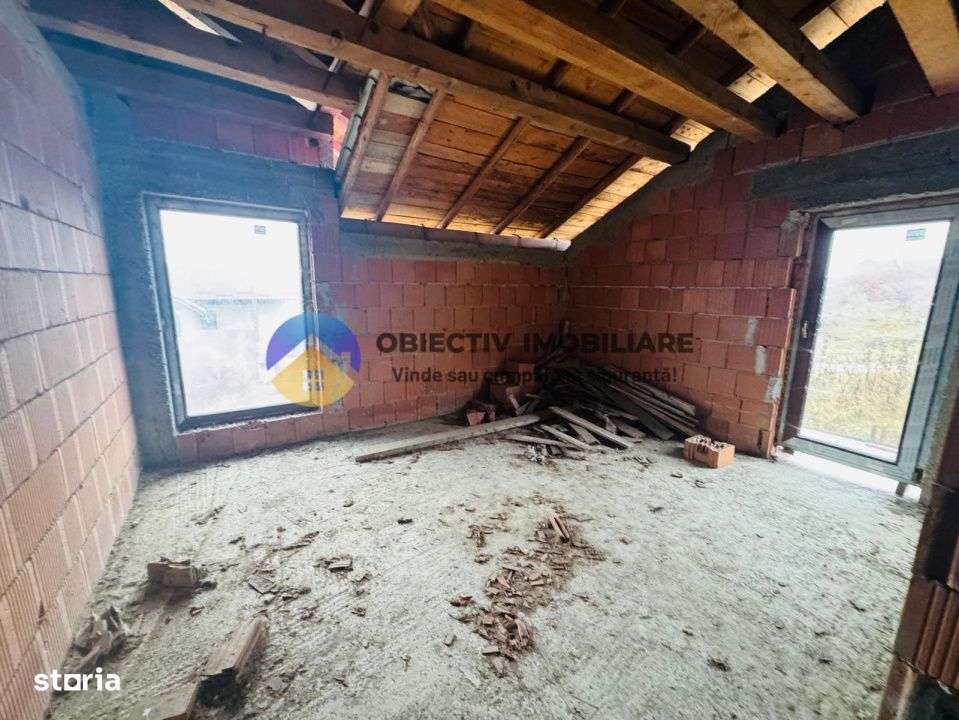 Vila la rosu  + teren 500 mp de vanzare – Zona Fermelor-9