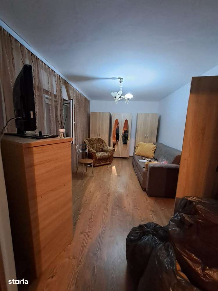 Apartament 2 camere de vanzare Adjud - Casa de Cultura-7