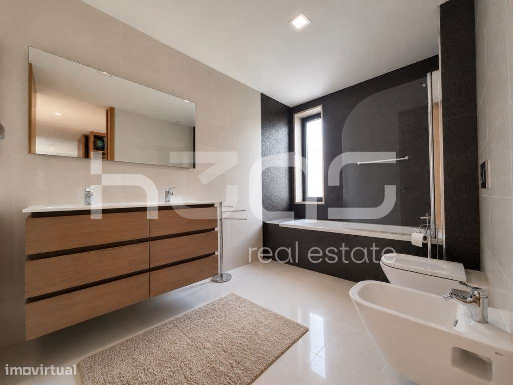 Moradia T3 Unifamiliar e Contemporânea - Vila Verde-23