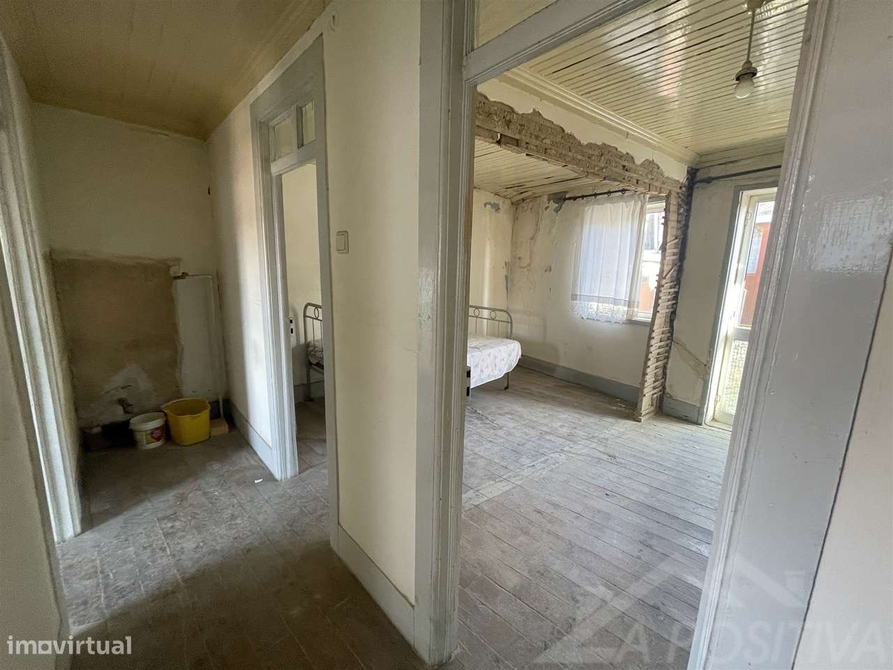 Moradia para Restaurar T3 Venda em Arcozelo,Gouveia-18
