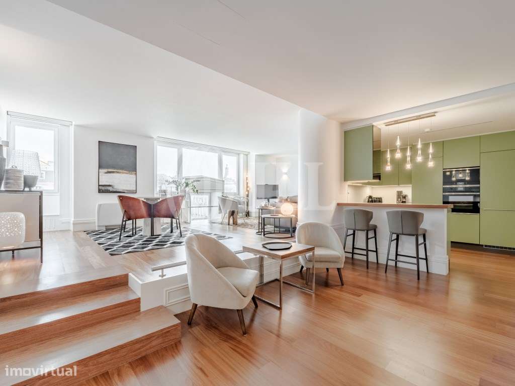 Apartamento T3 com dois lugares de garagem em Aliados, Porto-14