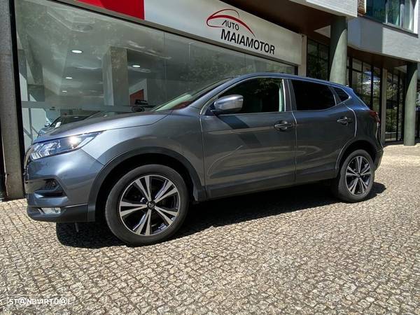 Nissan Qashqai 1.3 DIG-T N-Connecta J18 - 1