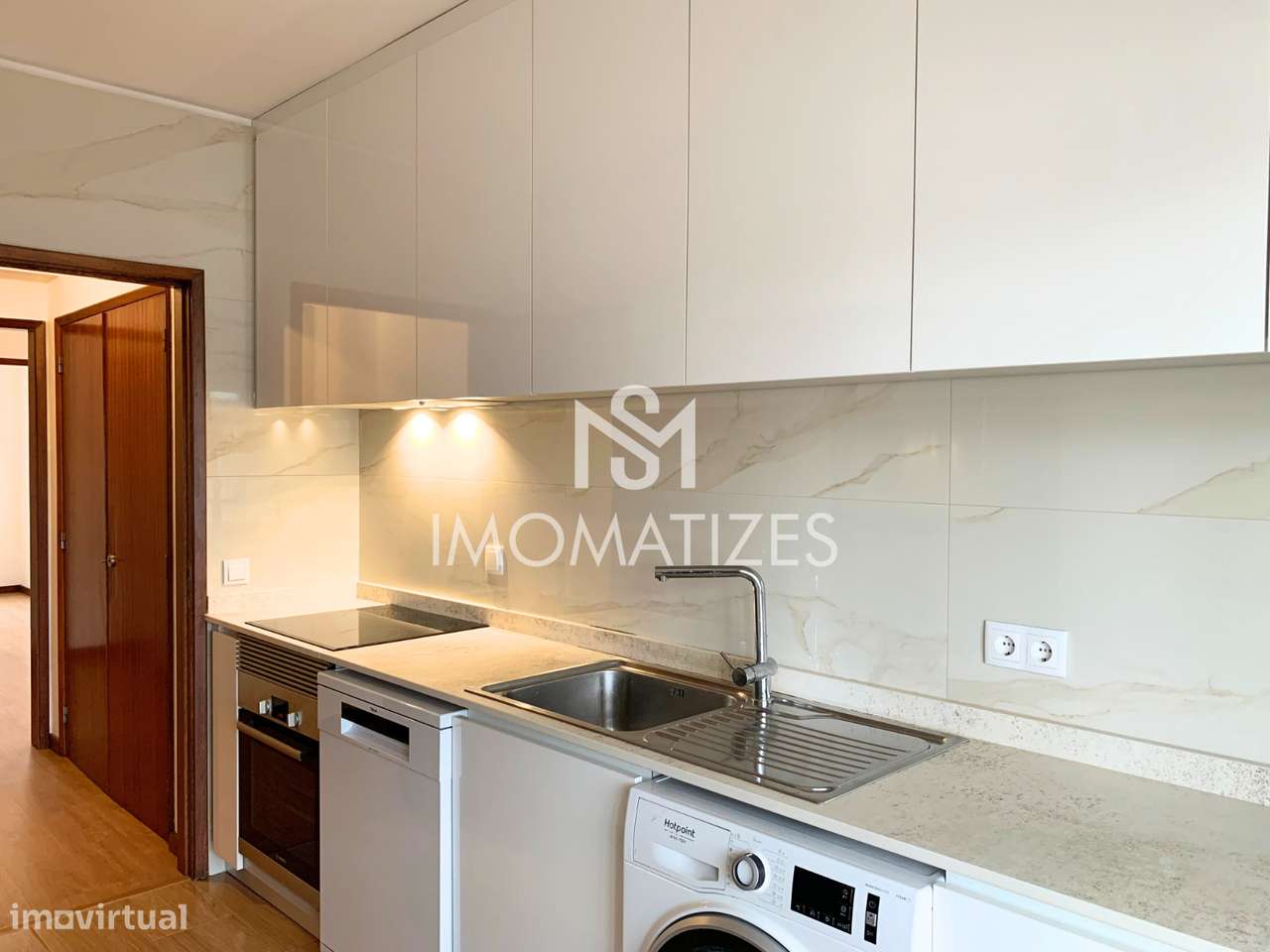 Apartamento T3 com Garagem e Terraço – Ramalde, Porto-0