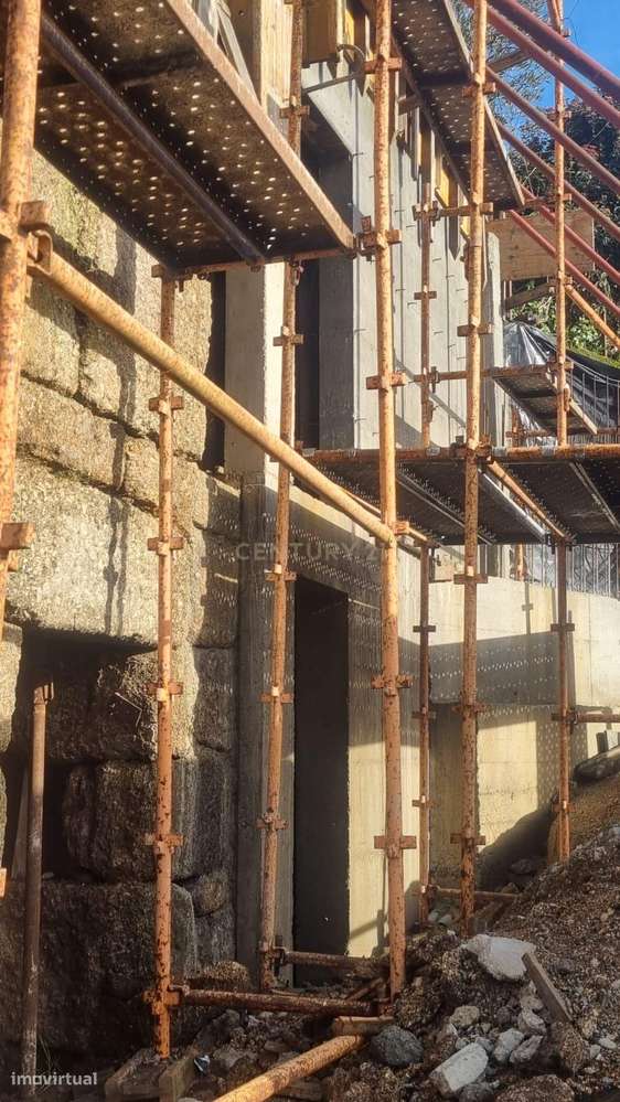 Oportunidade Única- Moradia V3 situada na Granja em Paredes de Viadore-12