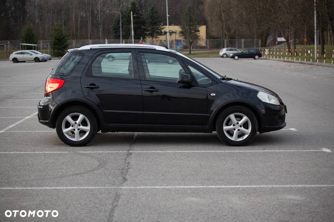 Suzuki SX4 1.5 - 6