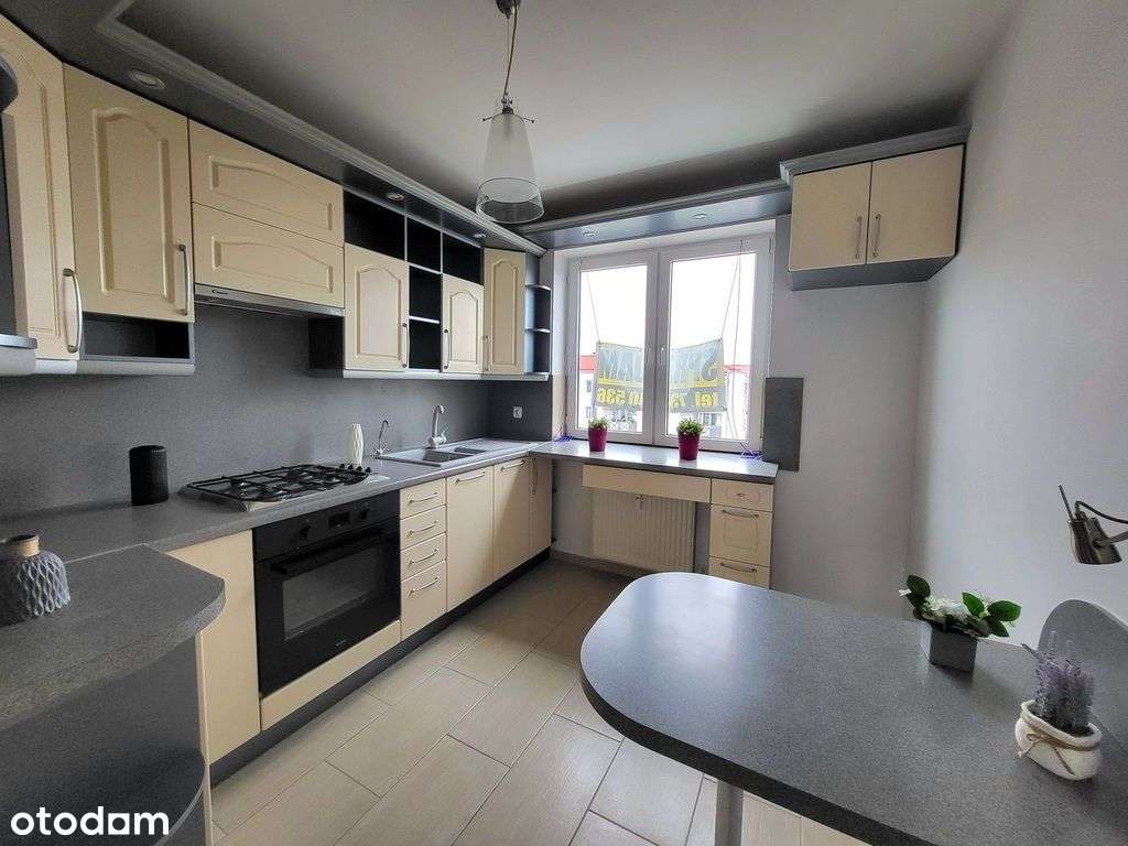 * * 2 pokoje do wejścia * * osiedle Bacieczki* *-3