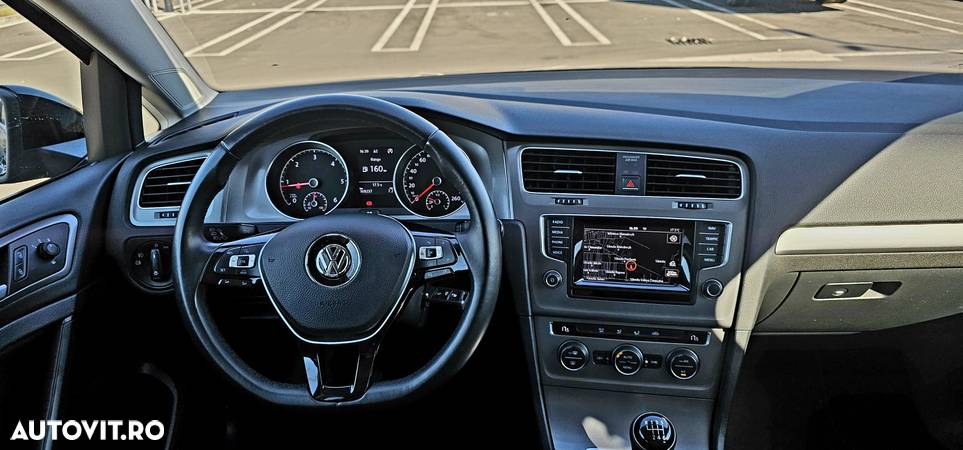 Volkswagen Golf 1.6 BlueTDI Comfortline - 10