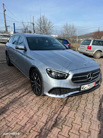 Mercedes-Benz E 220 d T 9G-TRONIC Avantgarde - 2