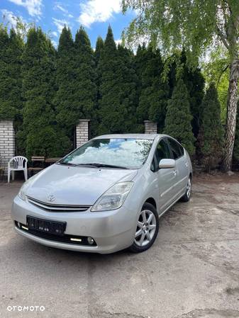 Toyota Prius 1.5 VVT-i Prestige - 1