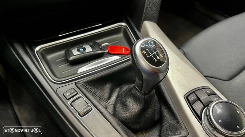 BMW 320 d Touring Line Modern - 39