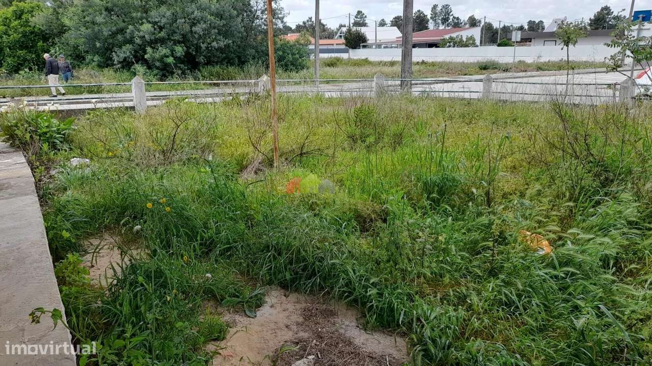 Lote de terreno urbano com 1250 m2 em Palmela-8