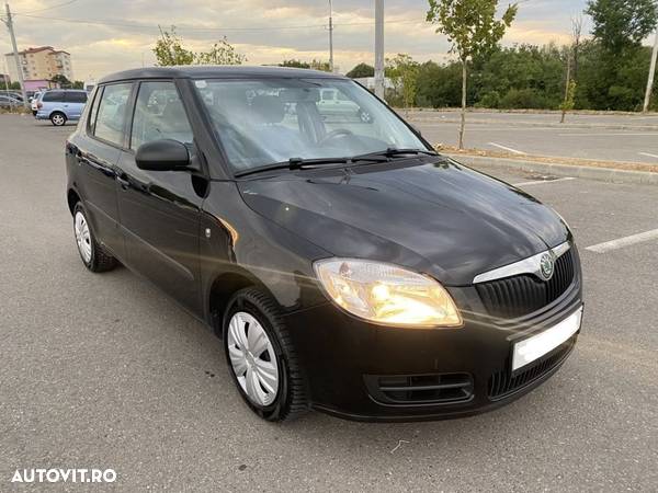 Dezmembrez Skoda Fabia 2010 1.2 benzina CGP - 1