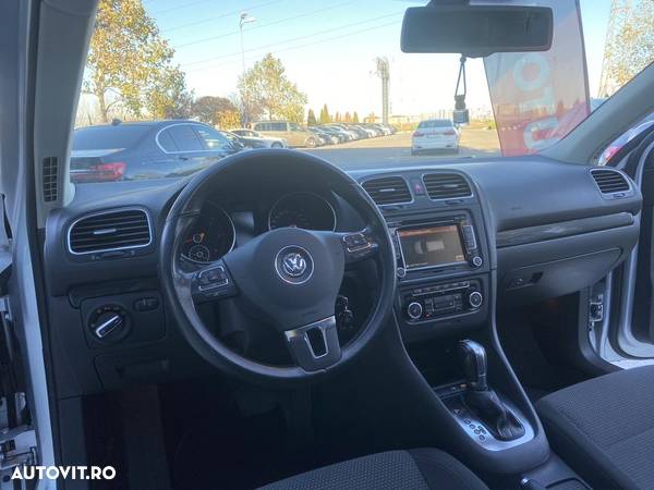 Volkswagen Golf 1.6 TDI DPF DSG Comfortline - 26