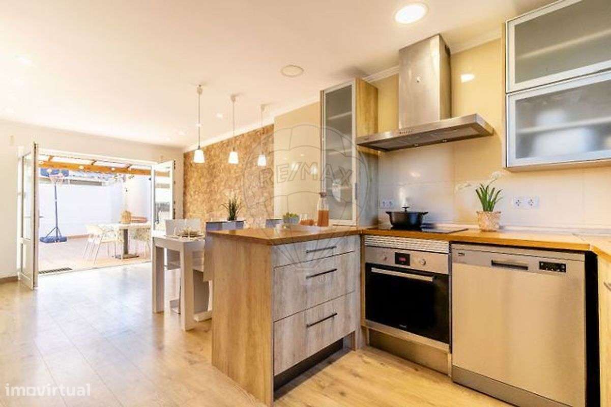 Moradia T2 para venda-5