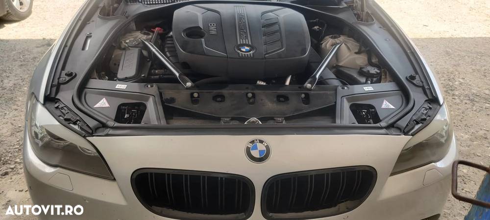 Dezmembrez BMW seria 5 F10 F11 F07 NFL / FL / LCI / M Pachet motor calculator cutie viteze usa aripa capota haion trager bara faruri xenon stop interior jante navigatie oglinzi plafon praguri volan etc - 13