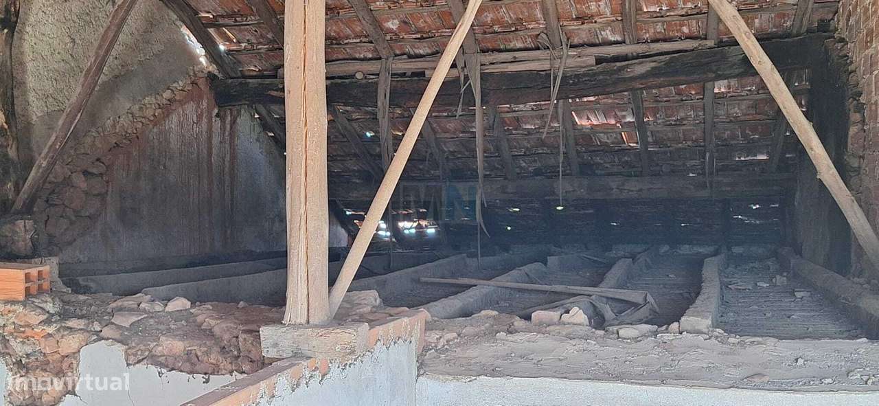 Casa para Remodelação  em Anaguéis-6