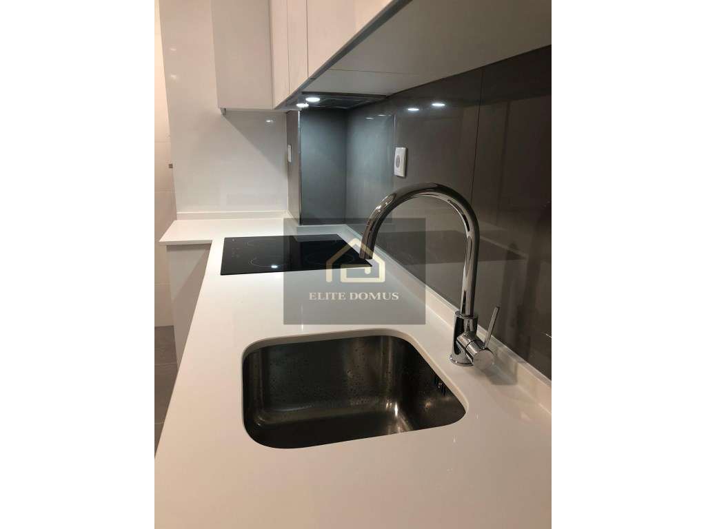 T2 Totalmente Remodelado - Parede, Cascais!-21