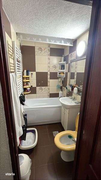 Vând  apartament 2 camere - Imagine principală: 5/5