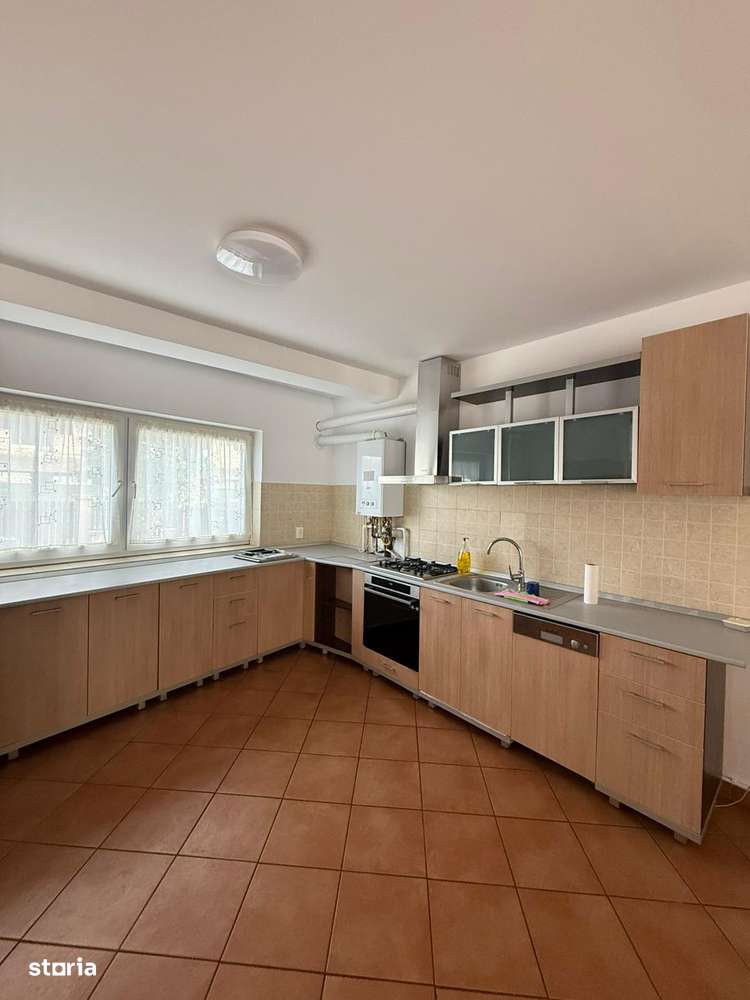 Casa 4 cam semimobilata, gradina, 2 parcari, zona Lidl Buna Ziua - Imagine principală: 5/10